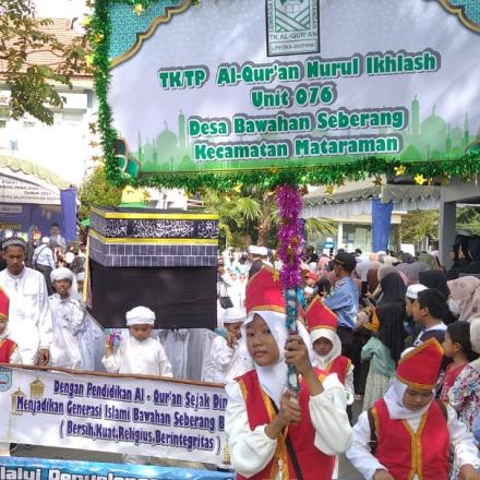 Tk Tp Al-Qur'an Nurul Ikhlas Bawahan Seberang Mengikuti Pawai 1 Muharram 1445 H. 